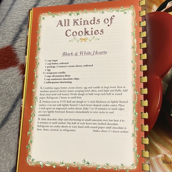 COOKBOOK - Picture 5 of 6